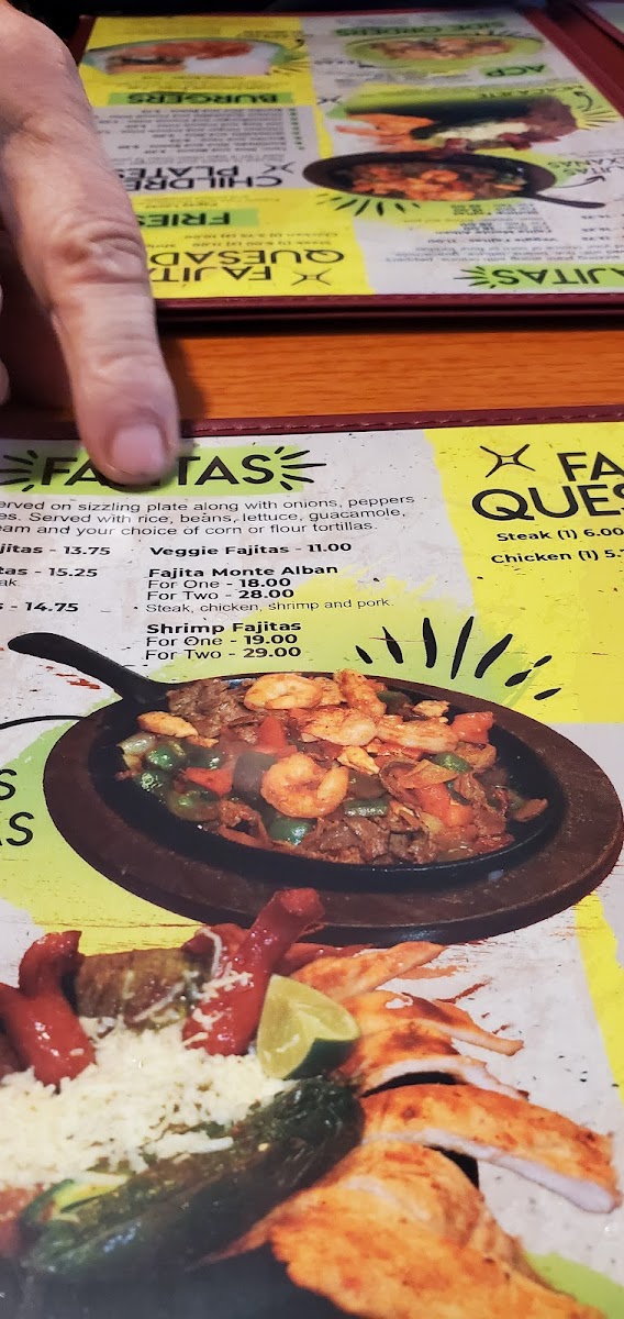 Monte Alban Mexican Grill & Seafood - 9