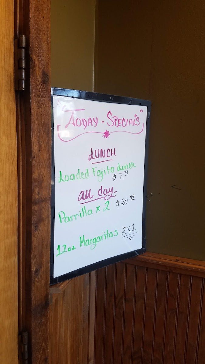 El Arriero Mexican Bar & Grill - 5