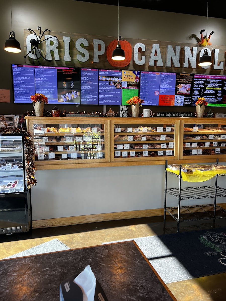 The Crisp Cannoli - Bakery & Cafe - 6