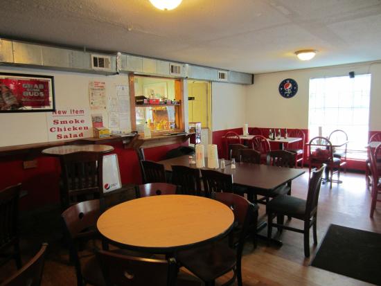 Jalen's Bar-B-Q & Grille