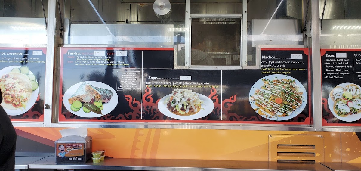 Don Rafa's Taco Shop - 10