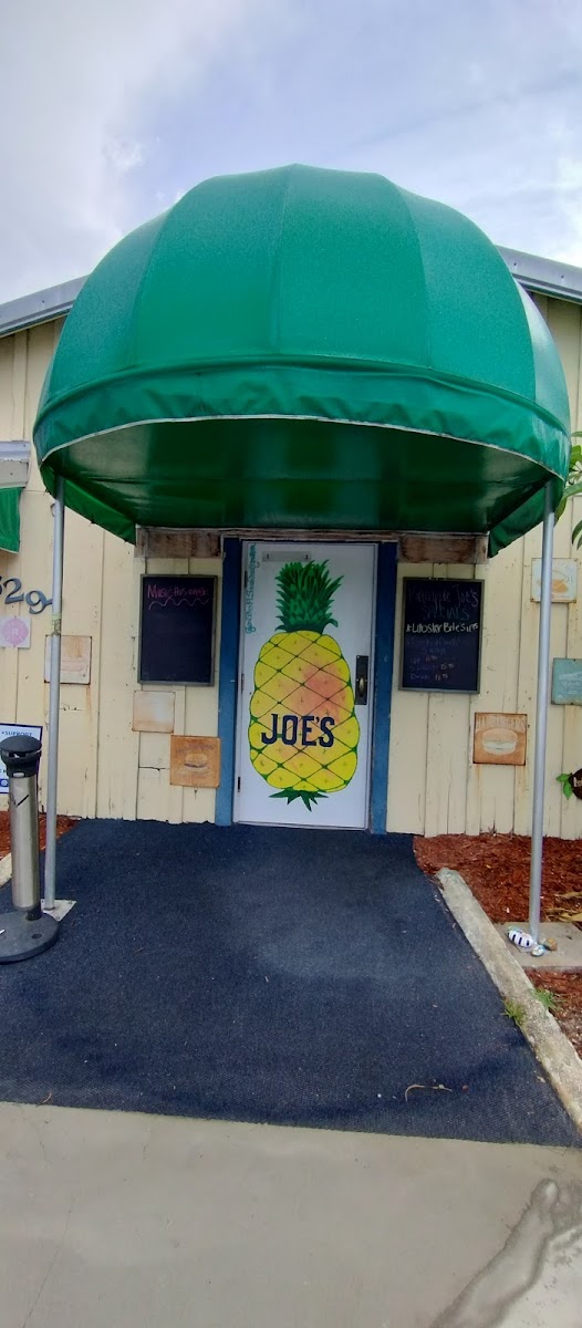 Pineapple Joe's Grill & Raw Bar