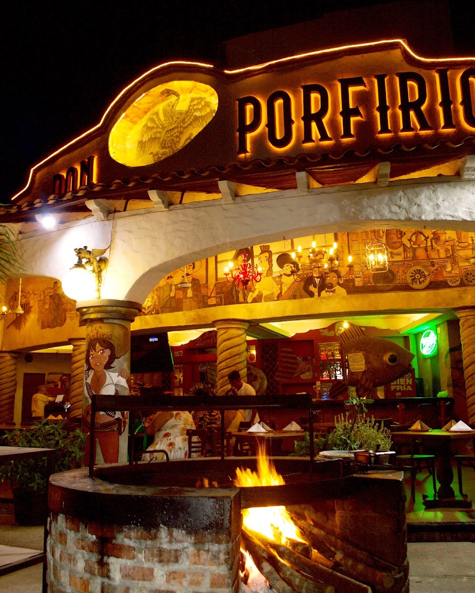 Don Porfirio Lobster & Steak House