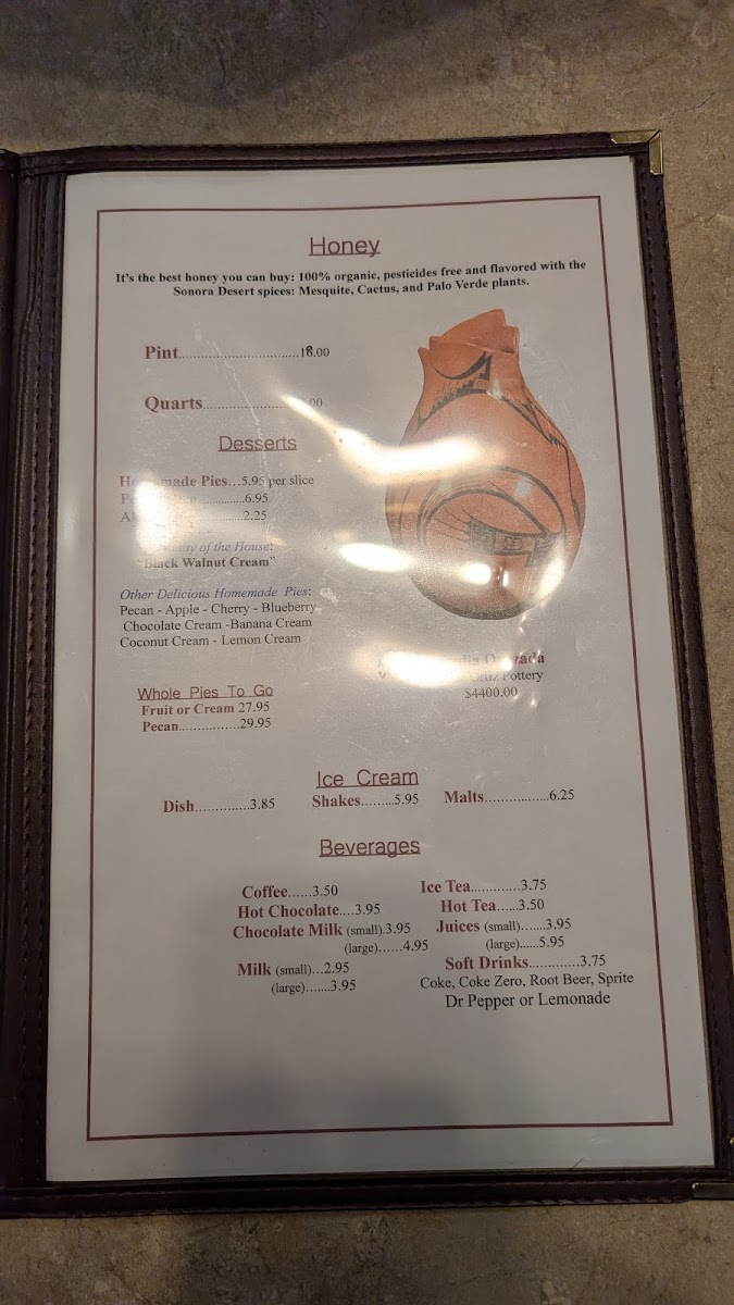 Luchia's Restaurant & Gifts - 8