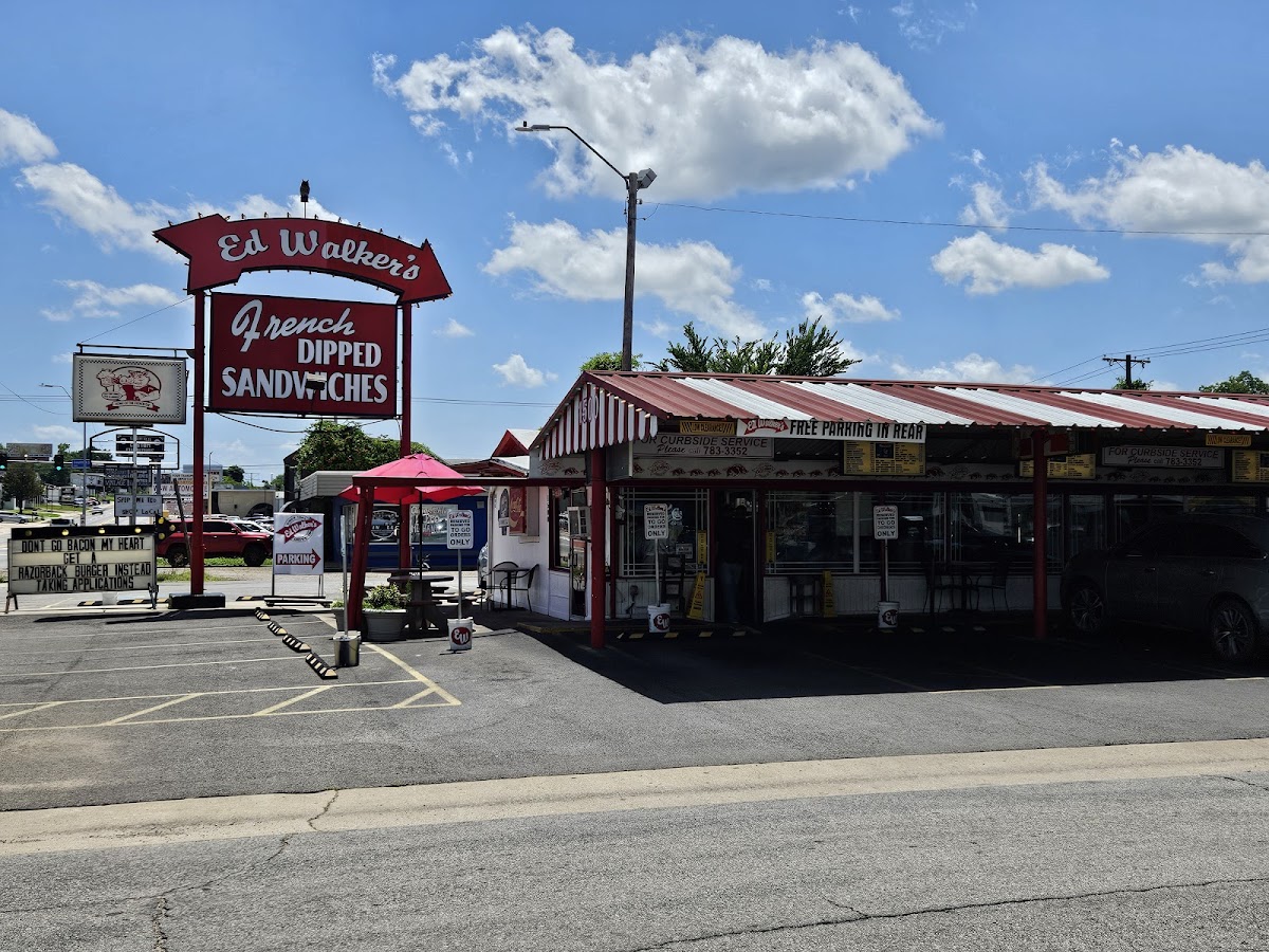Ed Walker's Drive-In & Restaurant