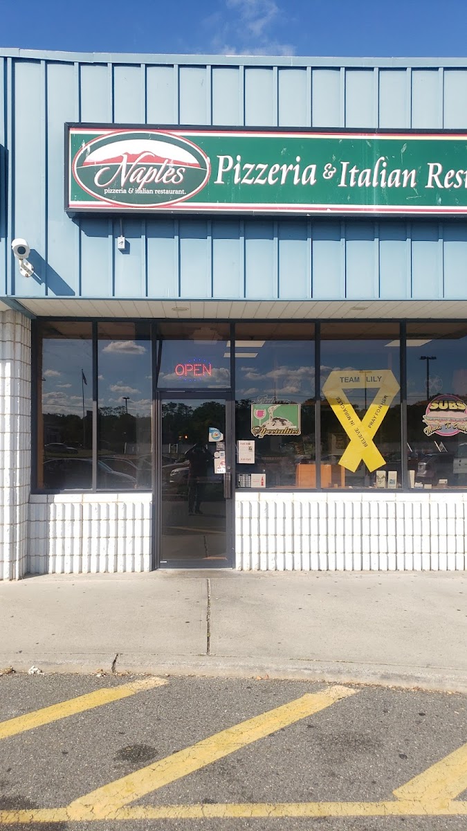 Naples Pizza & Restaurant