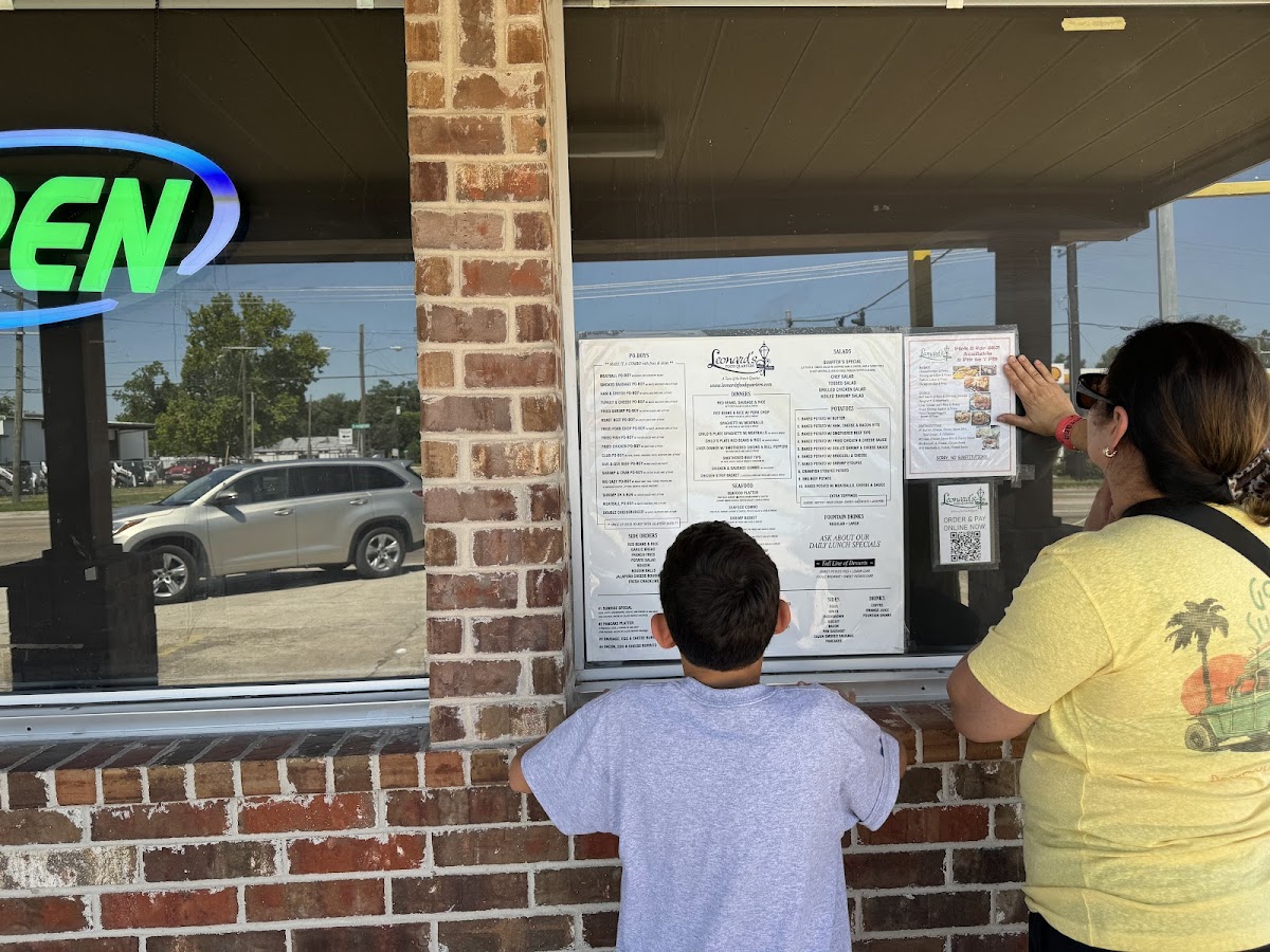 Leonard's Food Quarters - 7