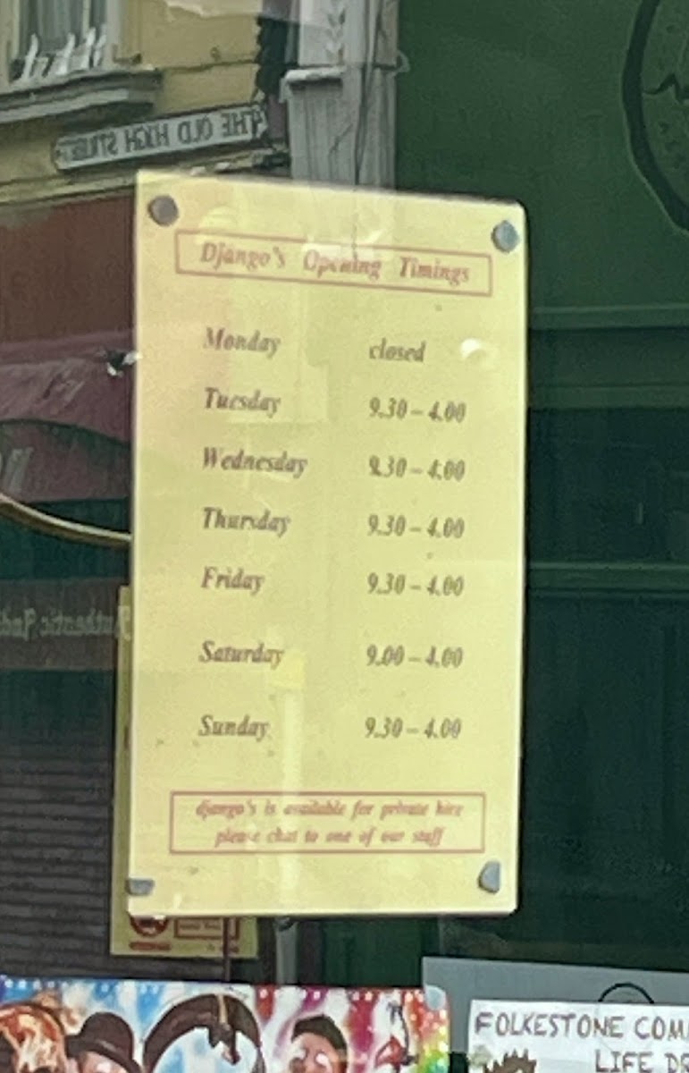 Django's Cafe Bar - 4