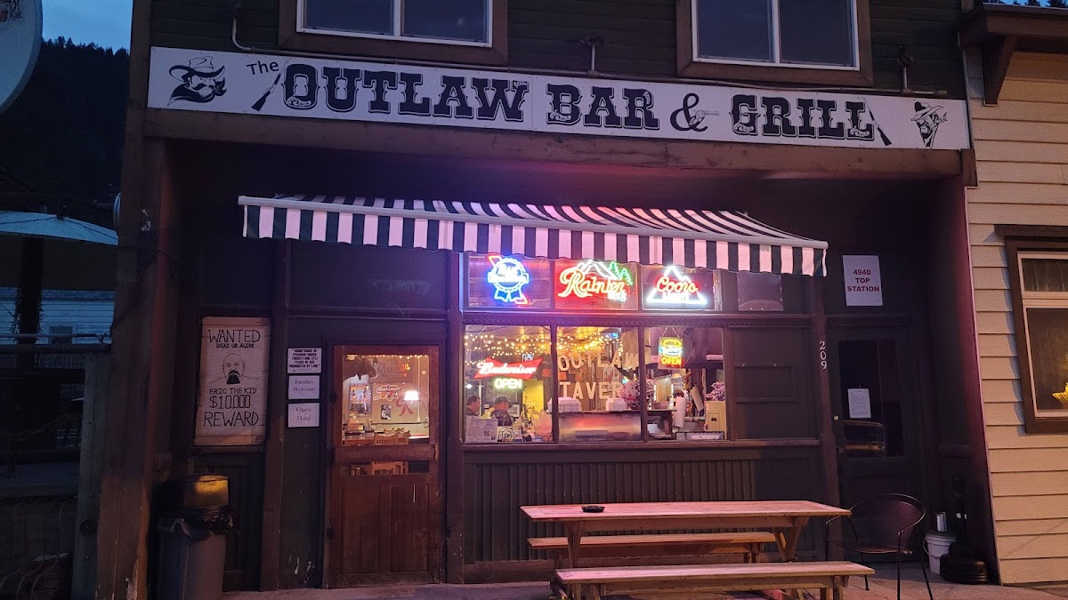 Outlaw Bar & Grill