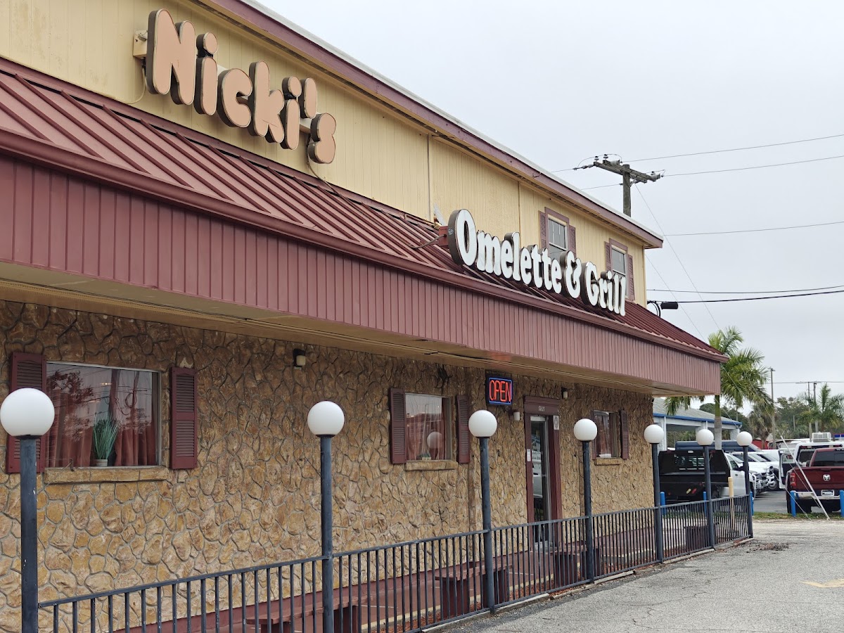 Nicki's Omelette & Grill