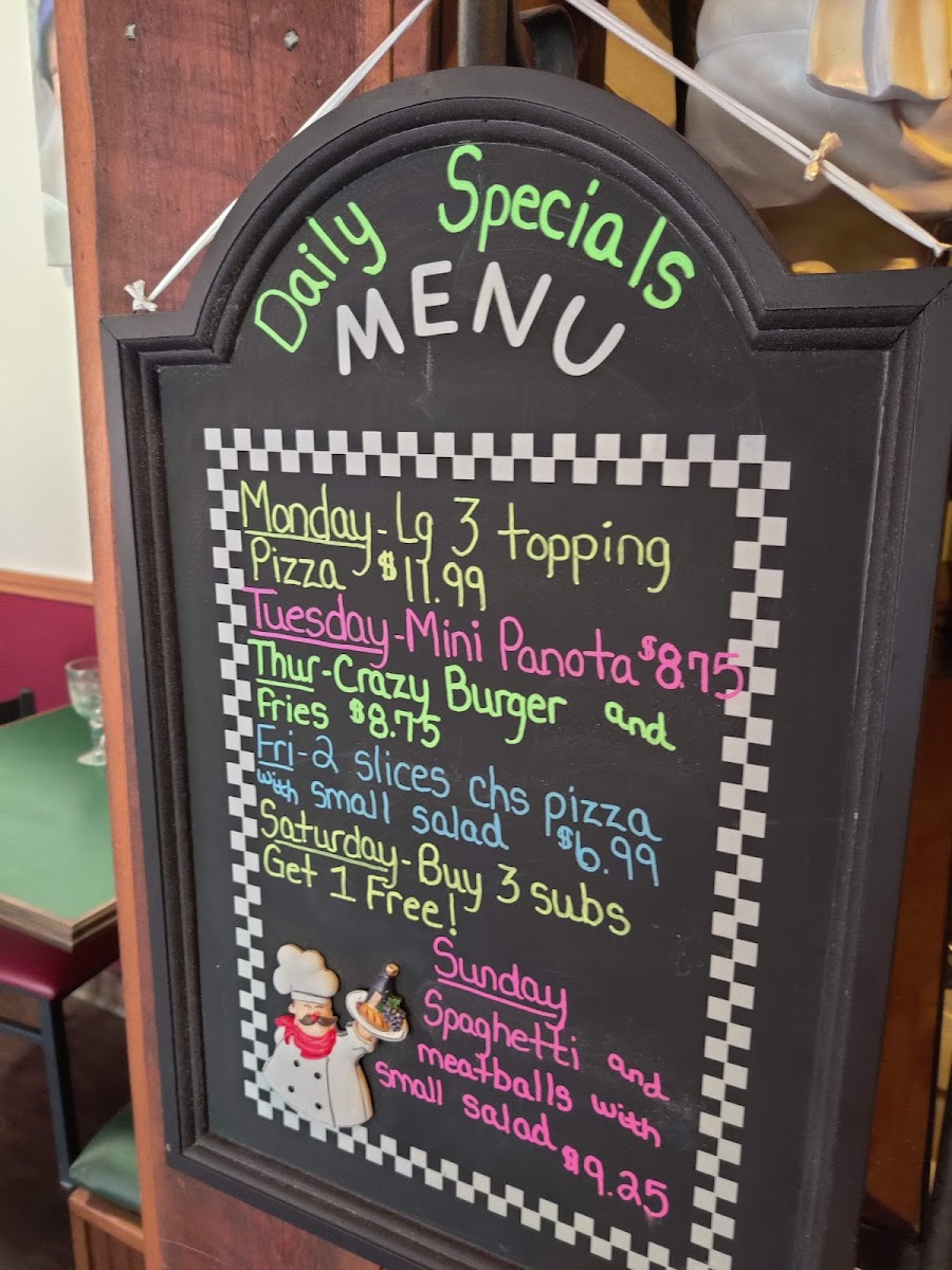 Gennaro's Italian Restaurant & Pizzeria - 7