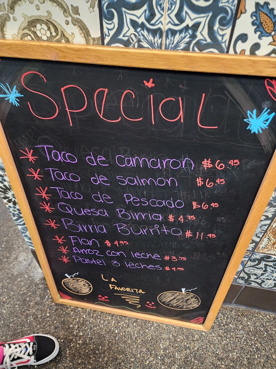 Taqueria La Favorita Florin - 5