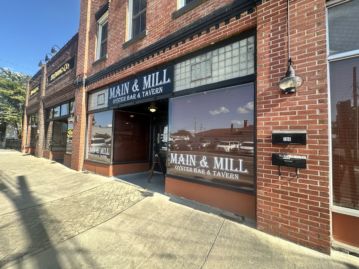 Main & Mill Oyster Bar & Tavern