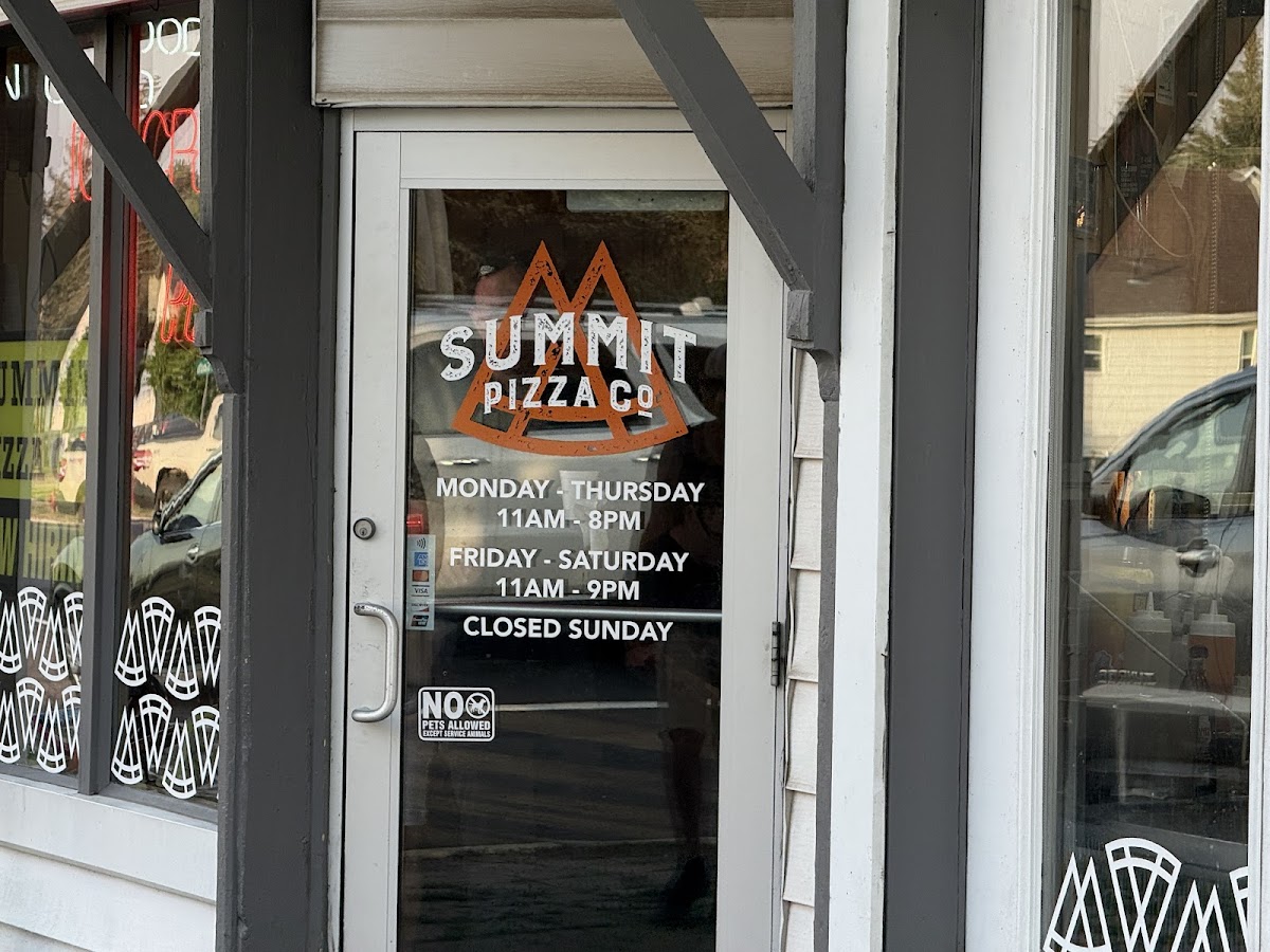 Summit Pizza Co & Ice Cream