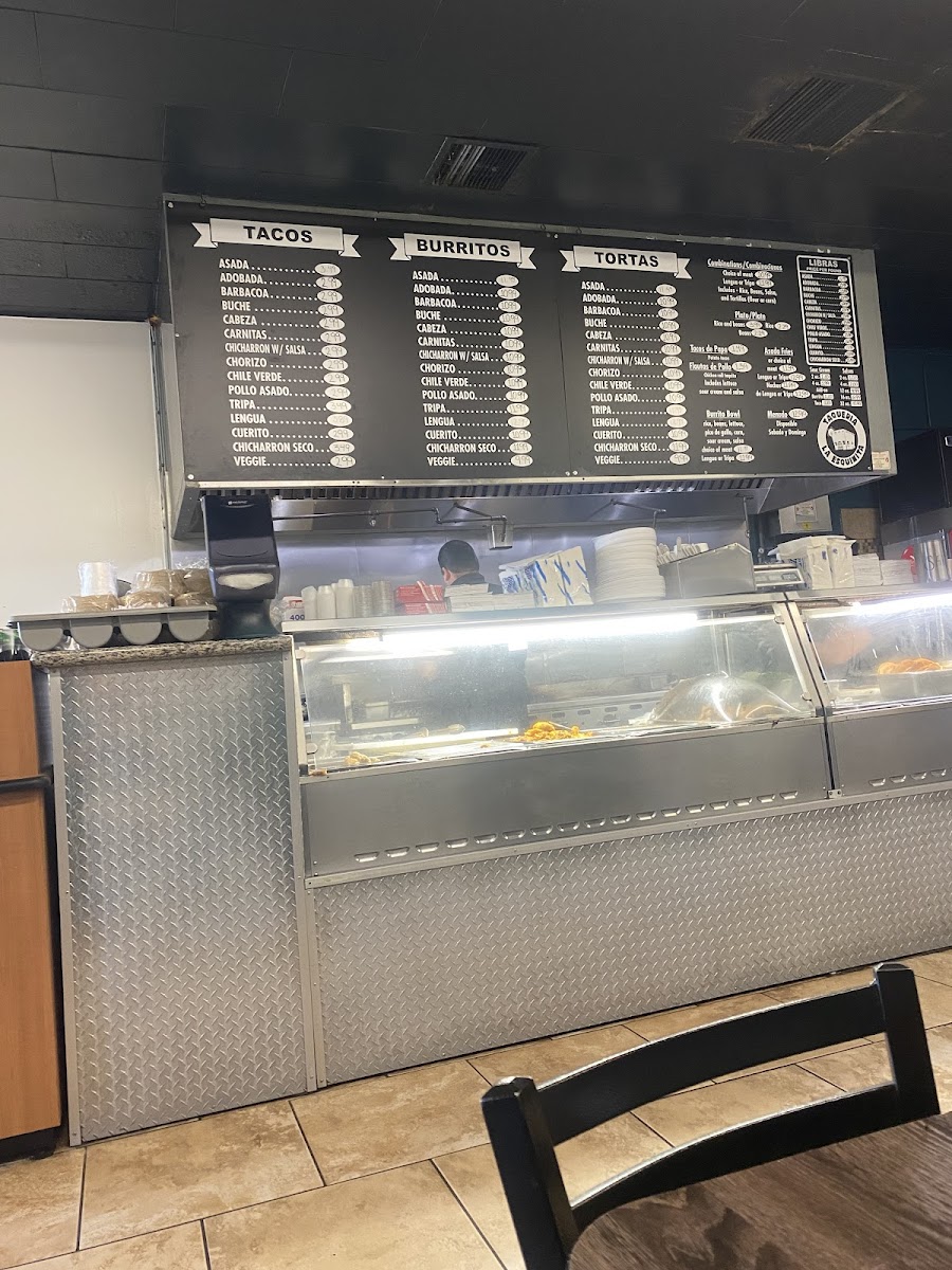 Taqueria La Esquinita - 6