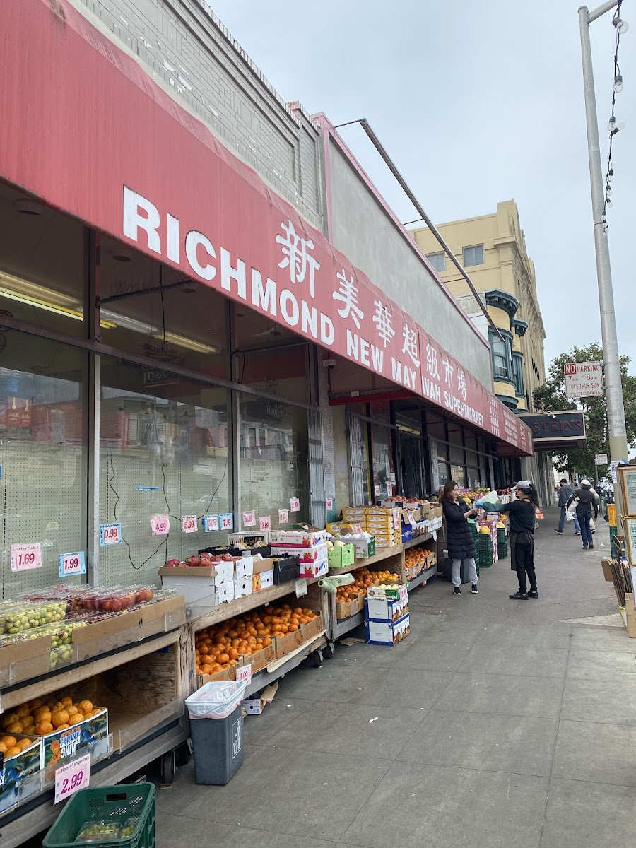 Richmond New May Wah Supermarket’s