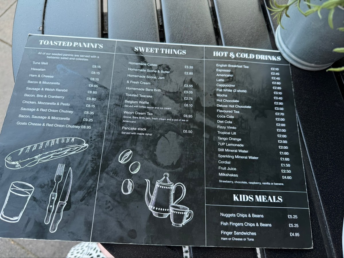 The Loaf Coffee & Sandwich Bar - 4