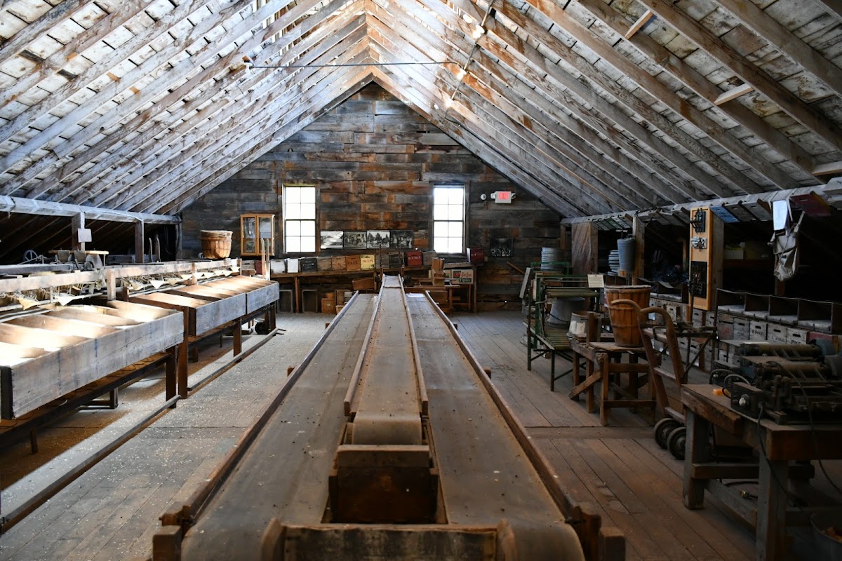 Connie's | Family Restaurant