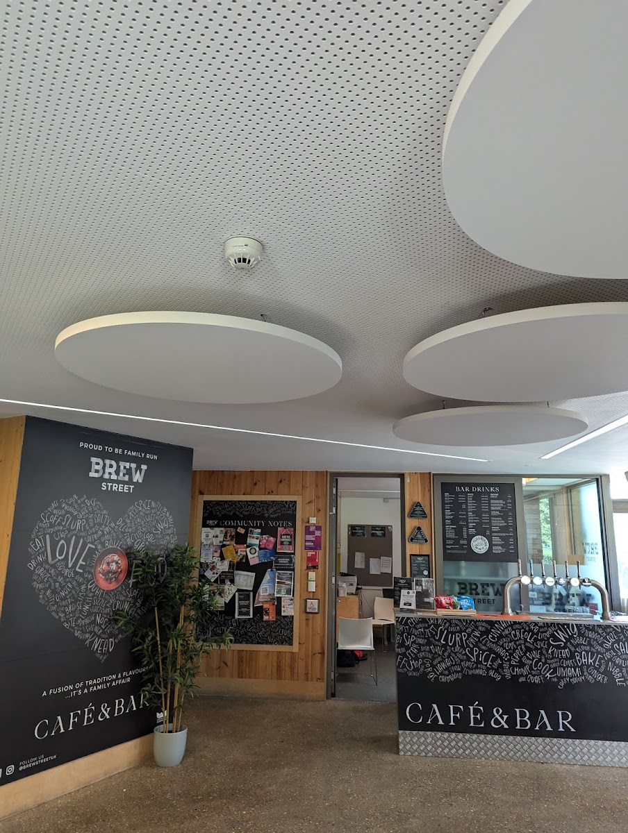 Brew Street Cafe & Bar at Timber Lodge - 5