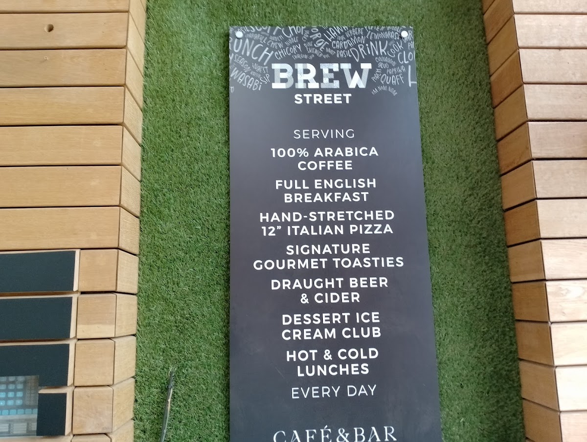 Brew Street Cafe & Bar at Timber Lodge - 6