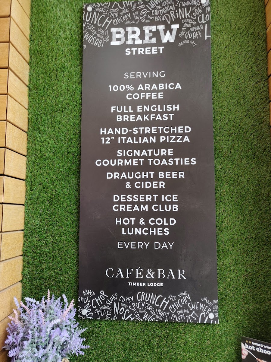 Brew Street Cafe & Bar at Timber Lodge - 8