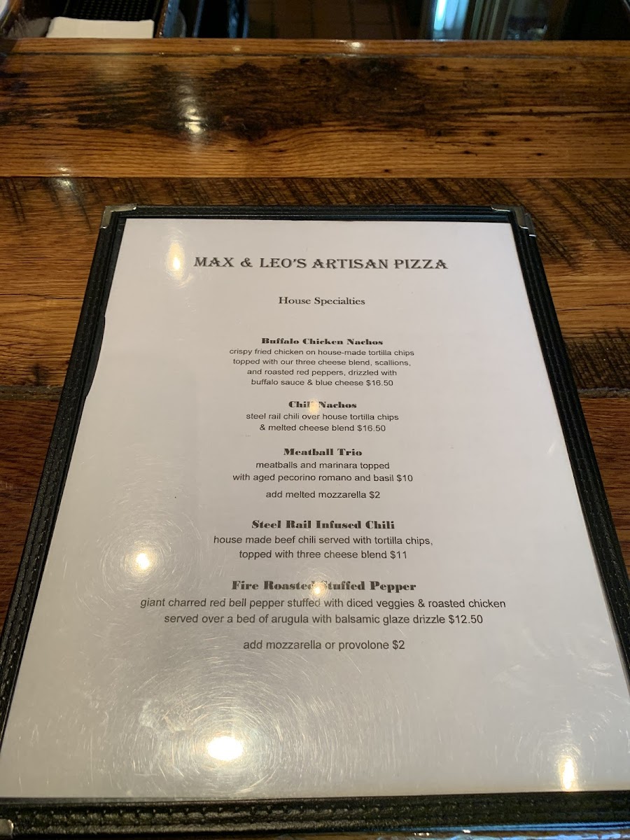 Max and Leo's Pizza Newton - 4