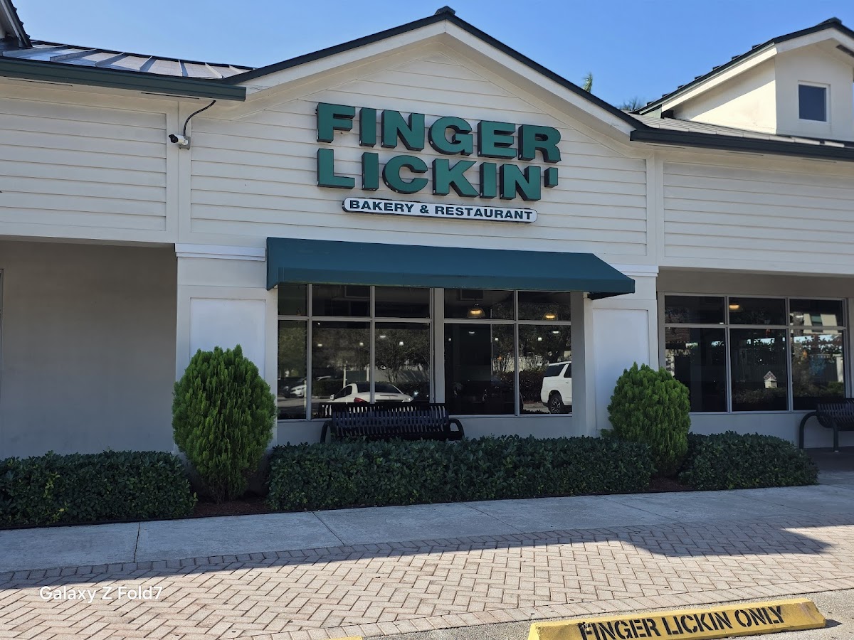 Finger Lickin Patties-Pastries