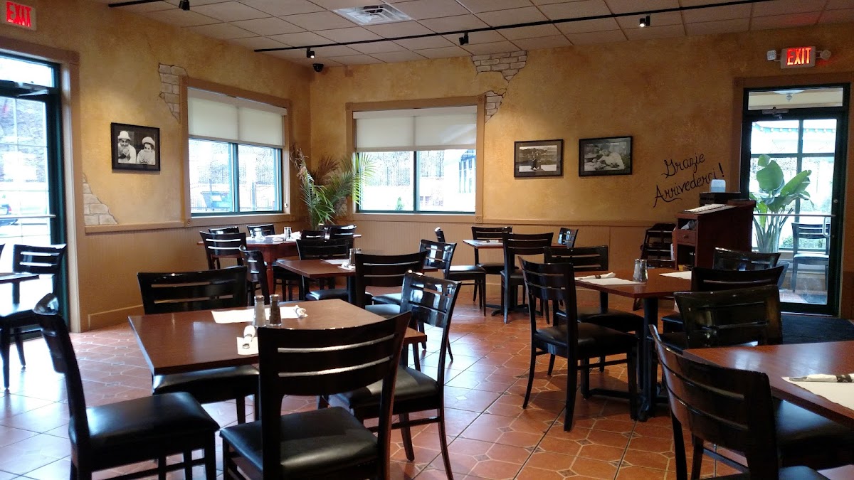 La Cucina Italian Grill