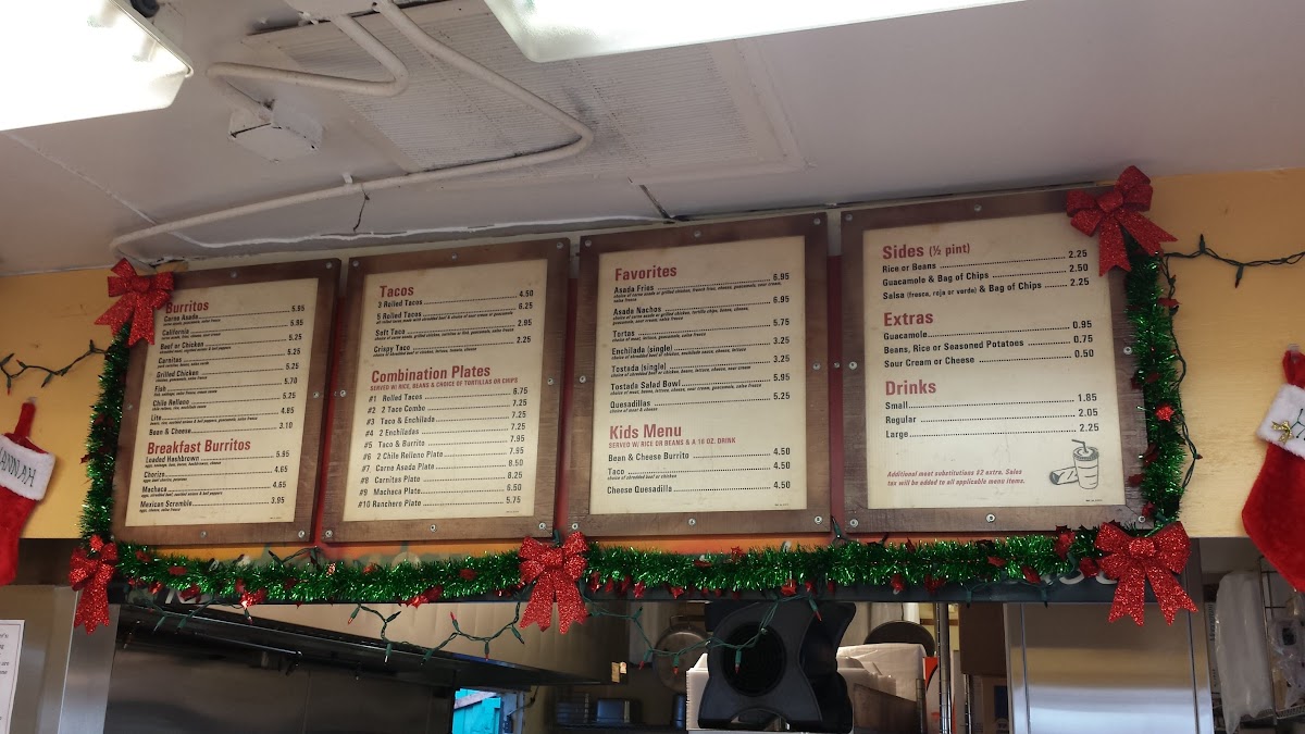 Roberto's Mexican Food - Del Mar - 8