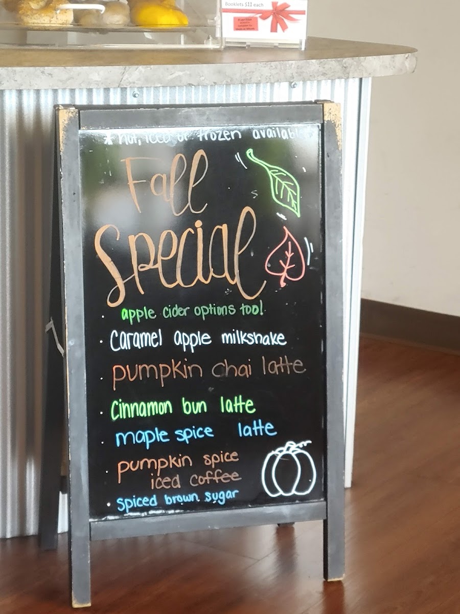 Tin Roof Cafe n' Sweets - 7