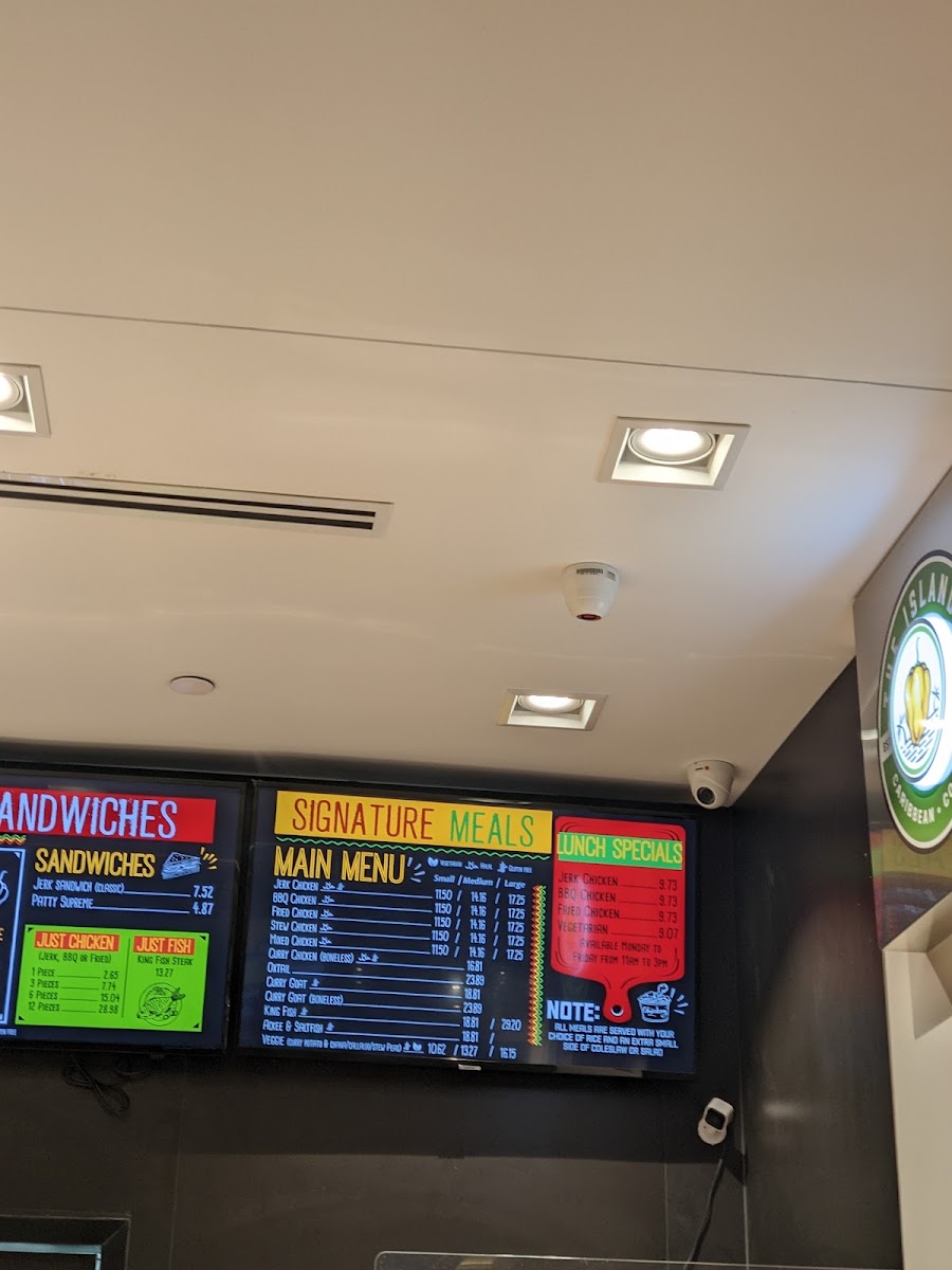 The Islands Caribbean Cookshop - Yonge Sheppard Centre - 4