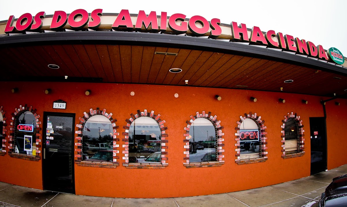 Los Dos Amigos Hacienda