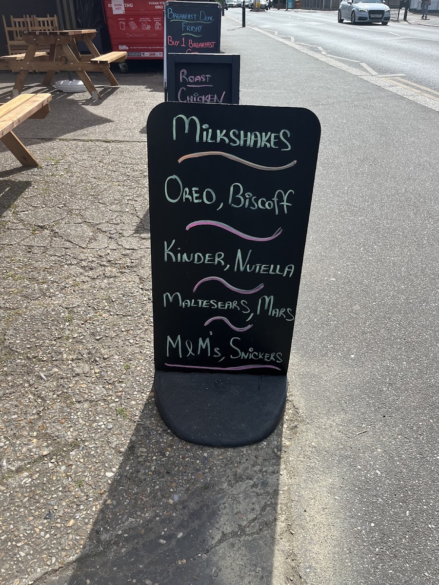 The Salisbury Cafe - 3