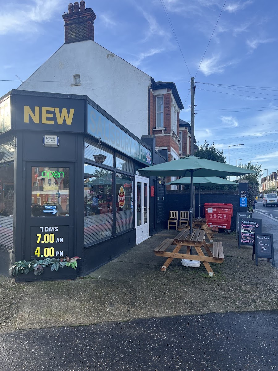 The Salisbury Cafe