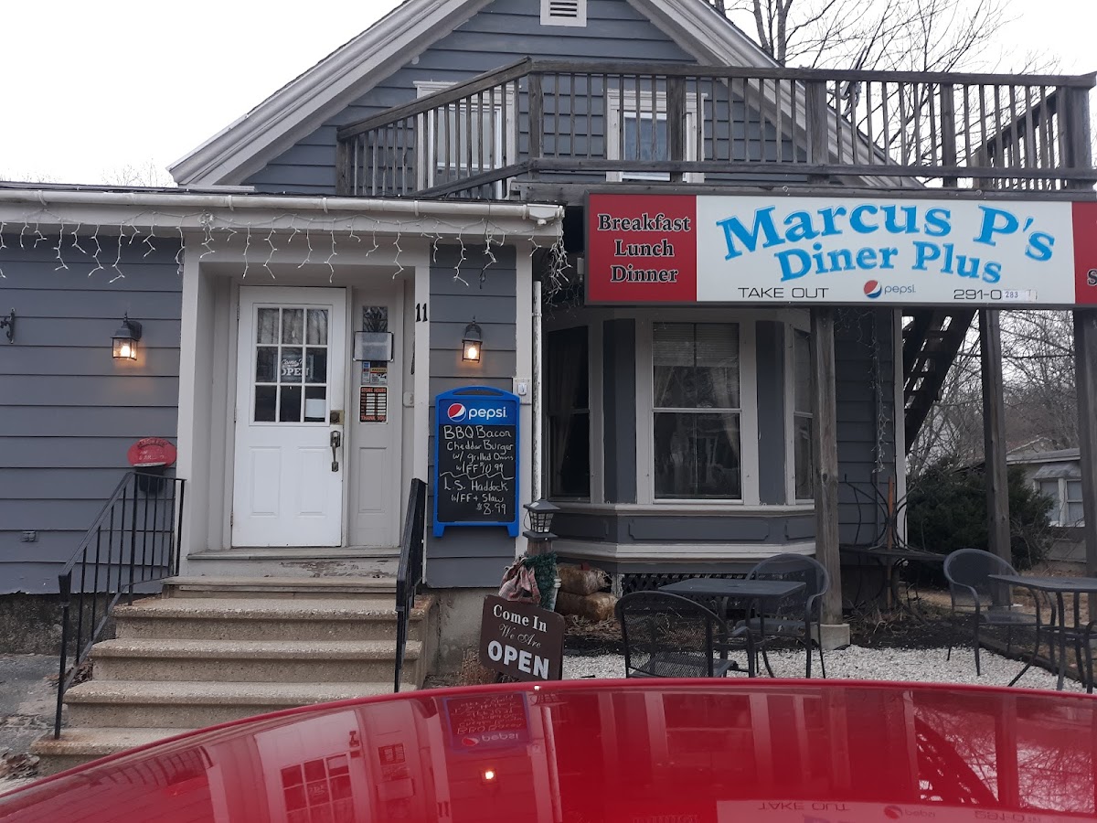 Marcus P's cafe