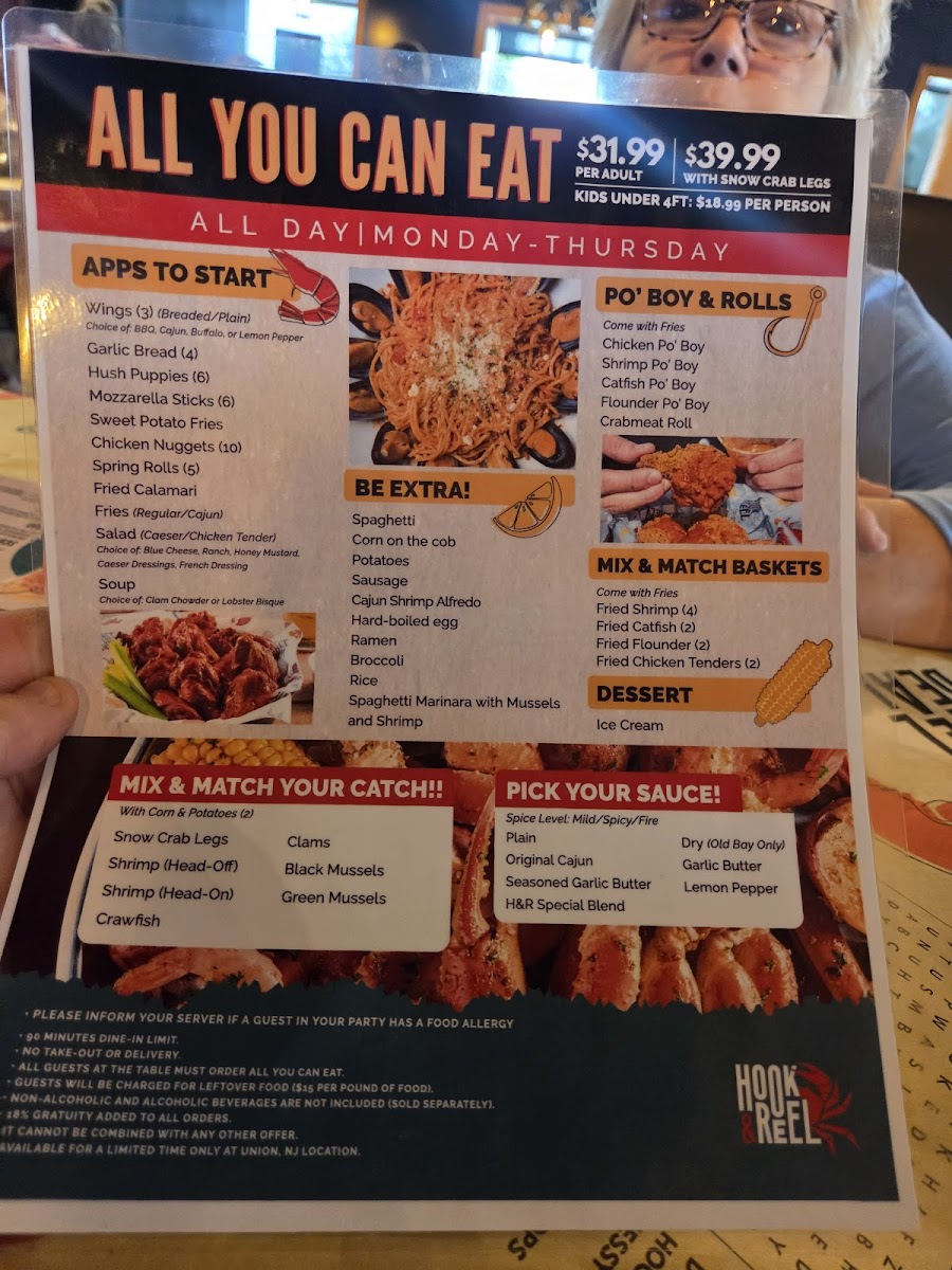 Hook & Reel Cajun Seafood & Bar - 6