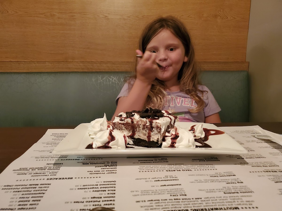 Leisure's Restaurant and Banquet Facility - 3