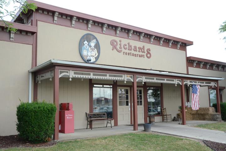 Richards Restaurant - Bluffton,IN