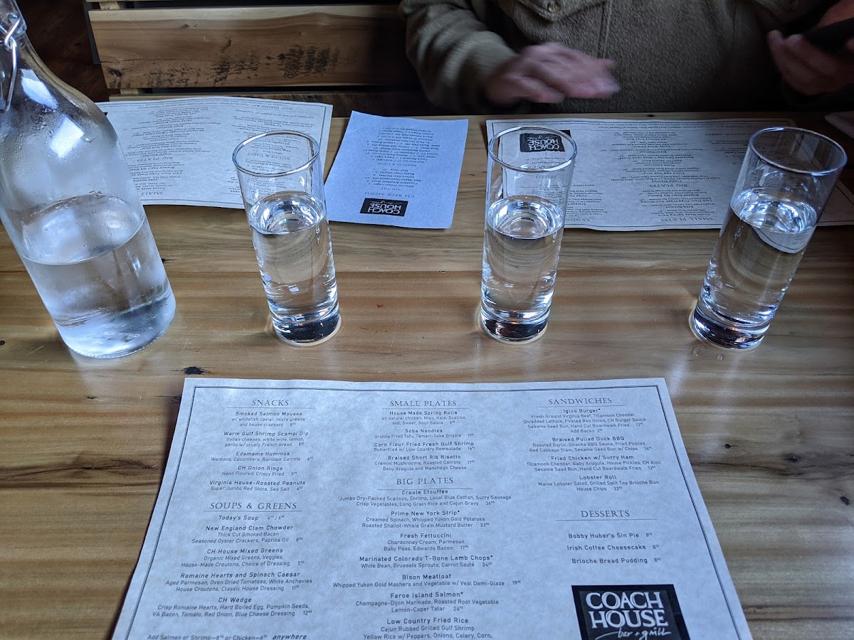 Coach House Bar & Grill - 4