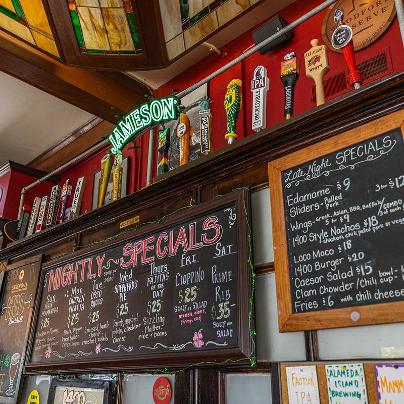 1400 Bar & Grill - 2