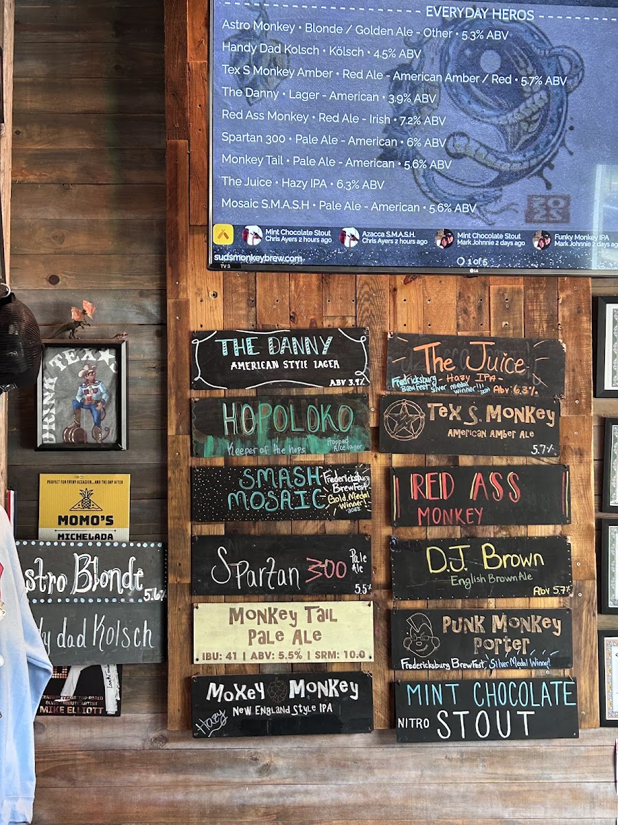 Suds Monkey Kitchen & Brewery Dripping Springs - 2