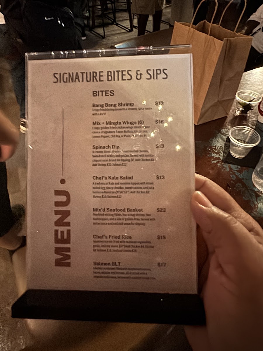 Mix and Mingle Coffee Lounge - 9