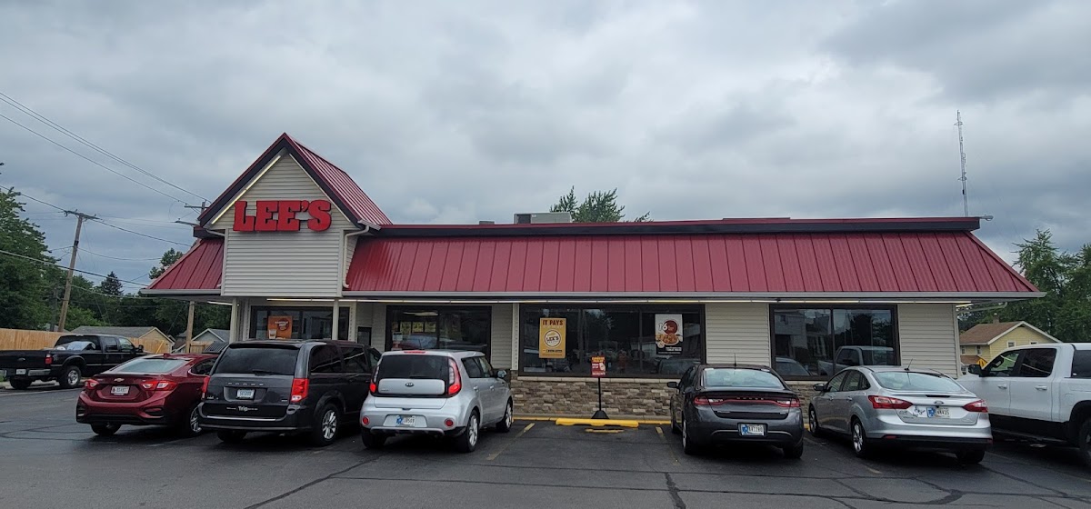 Lee's Famous Recipe Chicken