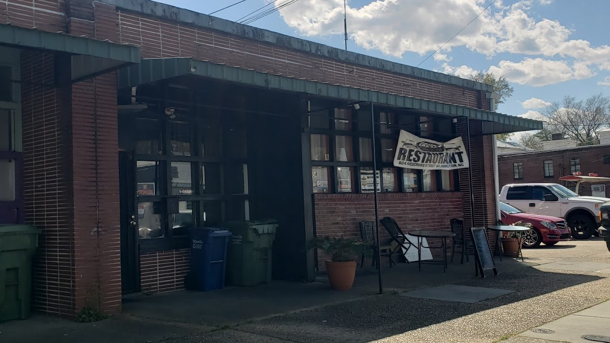 Truck's Chicken 'n Fish