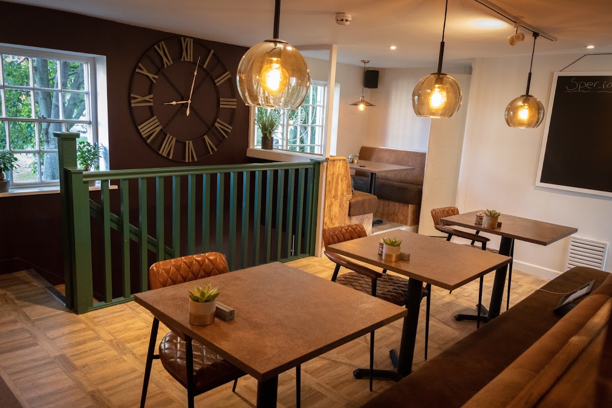 The Hide Cafe & Deli