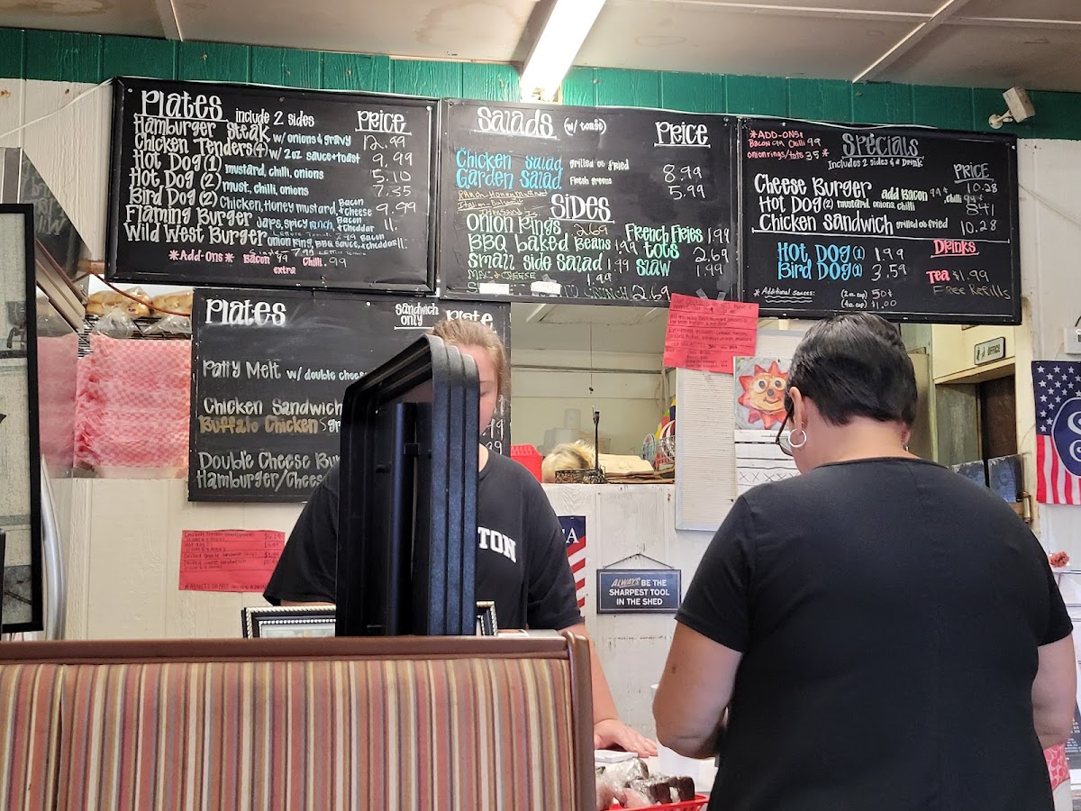 Mac Smith's Country Store - 8