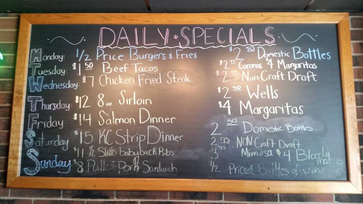 Austins Bar & Grill | South Olathe - 10