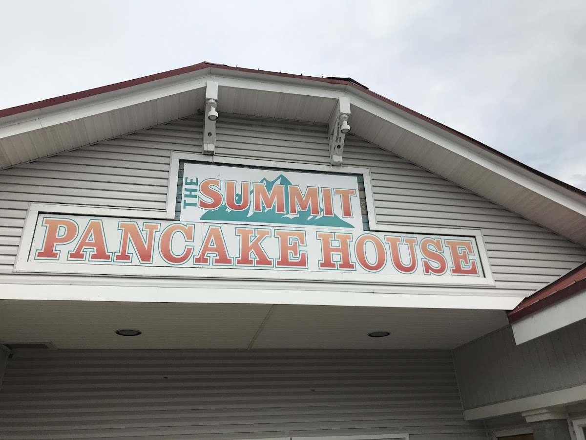 Summit Pancake House and Lounge
