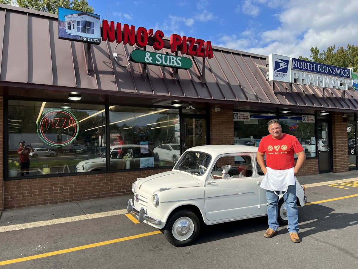 Nino's Pizza & Subs