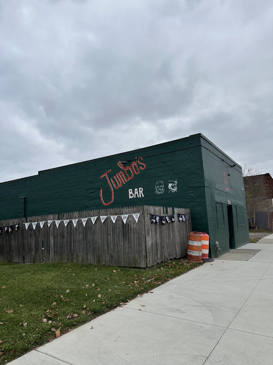 Jumbo's Bar